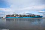Die Adrian Maersk auf der Elbe am 30.09.09.