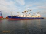 MAERSK NIENBURG (IMO 9446104) am 30.8.2015, Hamburg, O´swaldtkai /  Ex-Name: POSEIDON FAME  Containerschiff / BRZ 25.630 / Lüa 210 m, B 30,2 m, Tg 11,5 m / 1 Diesel, SUL, 7RTA 72U, 16.077 kW