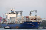 Die Maersk Niagara IMO-Nummer:9434905 Flagge:Hong Kong Länge:210.0m Breite:30.0m Baujahr:2008 Bauwerft:Hyundai Heavy Industries,Ulsan Südkorea auslaufend aus Hamburg am 07.05.17 aufgenommen