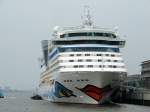 AIDAluna (IMO 9334868 , 251,89 x 32,2) am 05.05.2014 am Hamburg Cruise Center Altona.
