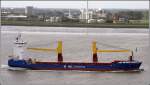 Die 2008 gebaute BBC KWIATKOWSKI (IMO 9436953) am 04.10.2008 Weser abwrts fahrend. Sie ist 122 m lang, 18 m breit und hat eine GT von 6115. Heimathafen ist St. John's auf Antigua and Barbuda.