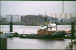 Hafenschlepper Bugsier 30 wartet auf den Job  1990 (Scan vom Dia)