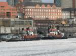 Schlepper  Bugsier 17  und  18  im Hamburger Hafen, 10.2.2012