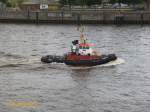 BUGSIER 18 (2) (IMO 9036246) am 26.8.2014, Hamburg, Elbe Höhe Köhlbrandhöft  /   Schlepper (Voith-Schneider Tractor) / BRZ  240 / Lüa 28,3 m, B 9,0 m, Tg 4,6 m / 2 Deutz-Diesel,