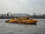 JAN MOLSEN (2) (ENI 5100690) am 16.4.2013, Hamburg, Elbe vor den Landungsbrcken /  Hafenfhrschiff der HADAG / La 36,36 (vor Umbau 30,34)  m, B 6,3 m, Tg 1,16 m / 2 Mercedes-Benz-Diesel, 16-Zyl.