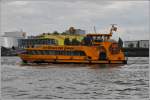 Passagierschiff Altenwerder, Flagge Deutschland, MMSI 211263850, L 30 m, B 8 m, unterwegs im Hafengebiet von Hamburg am 21.09.2013.