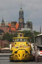 Hadag Hafenfähre GRASBROOK (ENI 04814640); Eigner/Betreiber: Hadag; Datum: 11.07.2025; Aufnahmeort: Elbe/Hafen Hamburg, Deutschland.