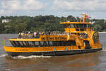 Hadag Hafenfähre ALTENWERDER (ENI 05116370); Eigner/Betreiber: Hadag; Datum: 28.07.2025; Aufnahmeort: Elbe/Hafen Hamburg, Deutschland.