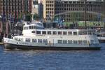 Ex Hadag Hafenf�hre GROSSER MICHEL (ENI 05100270); Datum: 07.05.2026; Aufnahmeort: Elbe/Hafen Hamburg, Deutschland. Heute genutzt als Eventschiff.