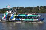 Jetzt im kompletten neuen Anstrich: Hadag Hafenf�hre �VELG�NNE (ENI 04804520); Eigner/Betreiber: Hadag; Datum: 22.09.2026; Aufnahmeort: Elbe/Hafen Hamburg, Deutschland.