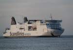 Scandlines-Fhre SKANE hat ein 6-stndige berfahrt von Trelleborg hinter sich und wird gleich den Rostocker berseehafen erreichen.