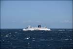 Auf der Fahrt von Gedser (DK) nach Rostock begegnet uns am 22.06.14 die  Kronprins Frederik  auf der Ostsee. 