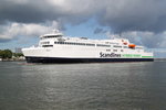 Pnktlich zur Scandlines Hybrid Ferry Berlin kam gegen 10:39 Uhr ber Warnemnde die Sonne raus.03.07.2016