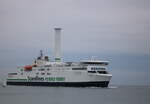 Die Scandlines Fähre Berlin auf dem Seeweg von Gedser nach Rostock-Seehafen beim Einlaufen in Warnemünde bei norddeutschen Schmuddelwetter.12.11.2022