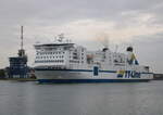 Die TT-Line Fähre Akka auf dem Seeweg von Rostock-Überseehafen nach Trelleborg beim Auslaufen am 02.10.2023 in Warnemünde.