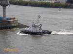 PROMT (IMO 9647409) am 26.8.2015, Hamburg, Elbe, Höhe Köhlbrandmündung /   Seeschiffsassistenz-Schlepper / Damen ASD 2411 / GT 250 / Lüa 24,47 m, B 11,33 m, Tg 5,54 m / 2