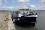 Die 1967 gebaute SWANTI (ENI 05035680) liegt am 07.05.2019 in Stralsund. Dieser Eisbrecher und Schlepper ist 29,2 m lang und 7,41 m breit. Die beiden Maschinen leisten zusammen 514 kW. Heimathafen ist Stralsund. Frühere Namen: WIDDER, WIDDER II, ROTEHORN, EIS ED.
