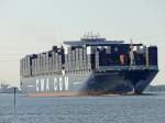 „CMA CGM Christophe Colomb“ Passiert Lhe am 13.07.2010 Kurs Hamburg.Der Frachter bringt es auf eine Tragfhigkeit von 157.000 Tonnen.