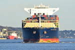 CMA CGM ZHENG HE , Containerschiff , IMO 9706906 , Baujahr 2015 , 399.2 × 54m , 17859 TEU , Grünendeich , 26.10.2019