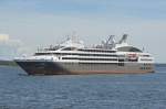 Die Yacht ,,Le Boreal‘‘ ein Kreuzfahrtschiff der Superlative. Luft gerade in den Hafen von Helsinki ein. Technische Angaben: Baujahr 2009/2010, Lnge/Breite 142m/17m, Geschwindigkeit 16kn, Passagiere/Crew 264/139. Flagge Frankreich. IMO number: 9502518.