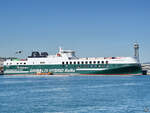 Das Fahrzeugfährschiff ECO BARCELONA (IMO: 9859545) liegt im Hafen von Barcelona.