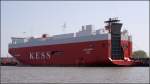 Die 2005 gebaute ELBE HIGHWAY (IMO 9316282) liegt am 12.04.2009 in Bremerhaven. Sie ist 148 m lang, 26 m breit, hat eine GT von 23498 und kann 1.600 Fahrzeuge transportieren. Heimathafen ist Nassau auf den Bahamas.