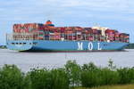 MOL TRIBUTE , Containerschiff , IMO 9769295 , 20170 TEU , Baujahr 2017 , 400 x 58.8 m , Grünendeich , 10.06.2020