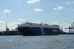 THEMIS-LEADER (IMO 9553115) am 9.8.2022, Hamburg einlaufend, Elbe Höhe Altona /   Autotransporter (RoRo) / BRZ 62.380  / Lüa 199 m, B 32 m, Tg  m / 1 Diesel, Mitsubishi  8UEC60LSE, 15.540 kW