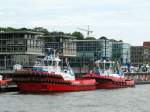 Bulldog-Schlepper SD Dolphin (IMO 9631034) und RT Zoe (IMO 9333888) am 03.07.2014 an ihrem Liegeplatz im Hafen HH.