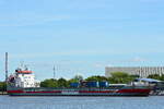 Die HUNTEBORG IMO-Nummer:9328704 Flagge:Niederlande L�nge:114.0m Breite:15.0m Baujahr:2006 Bauwerft:Royal Niestern Sander,Delfzijl Niederlande am 22.06.26 im Nord-Ostsee-Kanal an der Schleuse