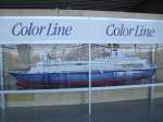 Ein, wie ich finde sehr schnes, Modell der Color Line Fhre  Princess Ragnhild  (Ob das richtig geschrieben ist wei ich nicht) im moderenen Color Line Anleger in Kiel. 11.6.2007