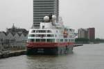 Das neuste Hurtigrutenschiff, M/S  Fram  auf dem Weg von der Italienischen Werft zur Taufe nach Oslo zu Gast in Rotterdam; 13.05.2007