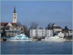 Die Zürich und die Säntis im Hafen von Romanshorn. (19.11.2005)