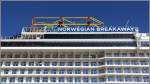 Die oberen Decks der NORWEGIAN BREAKAWAY (IMO 9606912). Bremerhaven, 02.04.2013.