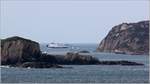 Die 1992 gebaute LOCH BUIE (IMO 9031375) auf ihrem Weg von Iona nach Fionnphort auf der Isle of Mull. Diese Fähre ist 34,50 m lang und 10,32 m breit, hat eine GT/BRZ von 295 und kann 10 Fahrzeuge und 250 Personen transportieren. Sie fährt unter der Flagge des Vereinigten Königreichs. 30.04.2017
