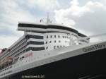 QUEEN MARY 2 am 5.8.2011 in Hamburg am Kreuzfahrtterminal Hafencity    