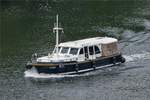 Motorjacht „LUCA“ aufgenommen auf der Mosel zu Tal fahrend nahe Wasserliesch.  10.06.2019 (Hans)