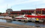 Motorjacht SEA DREAM, MMSI: 211540660, liegt am Steg der Hansa-Marina im Lbecker Hansahafen...