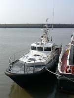Die Eviva am 29.03.2014 im Hafen von Norddeich. Sie ist 15m lang und 4m breit.