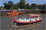 Das schmucke Motorboot LOTTE hat am 28.05.2017 den Neuen Hafen von Bremerhaven verlassen.