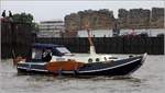 SCHOUWSPEL heißt dieses Motorboot, dass ich im Mai 2019 in Bremerhaven unterhalb des Zoo am Meer vor die Linse bekam.