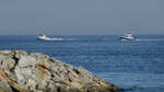 Mitte August 2023 waren diese beiden Motorboote bei Mukran auf der Ostsee unterwegs.