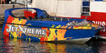 Ein Powerboot für Touristentouren im Marsamxett Hafen. (Sliema, Oktober 2017)
