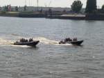 RIB PIRATEN am 4.7.2015, Hamburg, Elbe vor den Landungsbrücken /
Leichte Schlauchboote für Offshoreinsätze, hier Einsatz zur Bespaßung auf der Elbe, 250 PS, bis 100 km/h /
