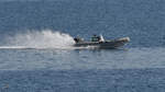 Ein Motorboot auf dem Roten Meer.