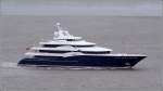 Die Megayacht AMARYLLIS ist am 18.10.2011 zu einer Probefahrt auf der Weser unterwegs. Die 78 m lange Yacht wurde noch 2011 von der Werft Abeking & Rasmussen (Lemwerder) an den Besiter ausgeliefert. Heimathafen ist George Town (Cayman Islands).