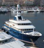 Die Yacht Northern Star am 28.10.2013 im Hafen von Monte Carlo, sie ist 75m lang und 12m breit.