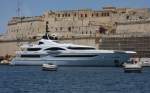 72 m Super Yacht VICKY lag am 13.05.2014 im Hafen Valetta in Malta.
