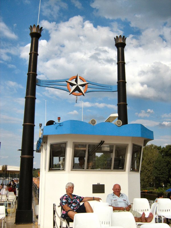 Unterwegs auf dem MS Havelqueen auf der Oberhavel. Das Schiff ist einem Mississippi-Dampfer nachgebaut. Aufnahme vom Sommer 2007.