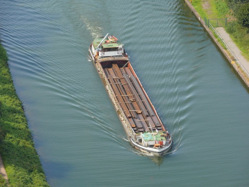 VERONIA auf dem Rhein-Herne-Kanal bei Oberhausen am 31.8.2008